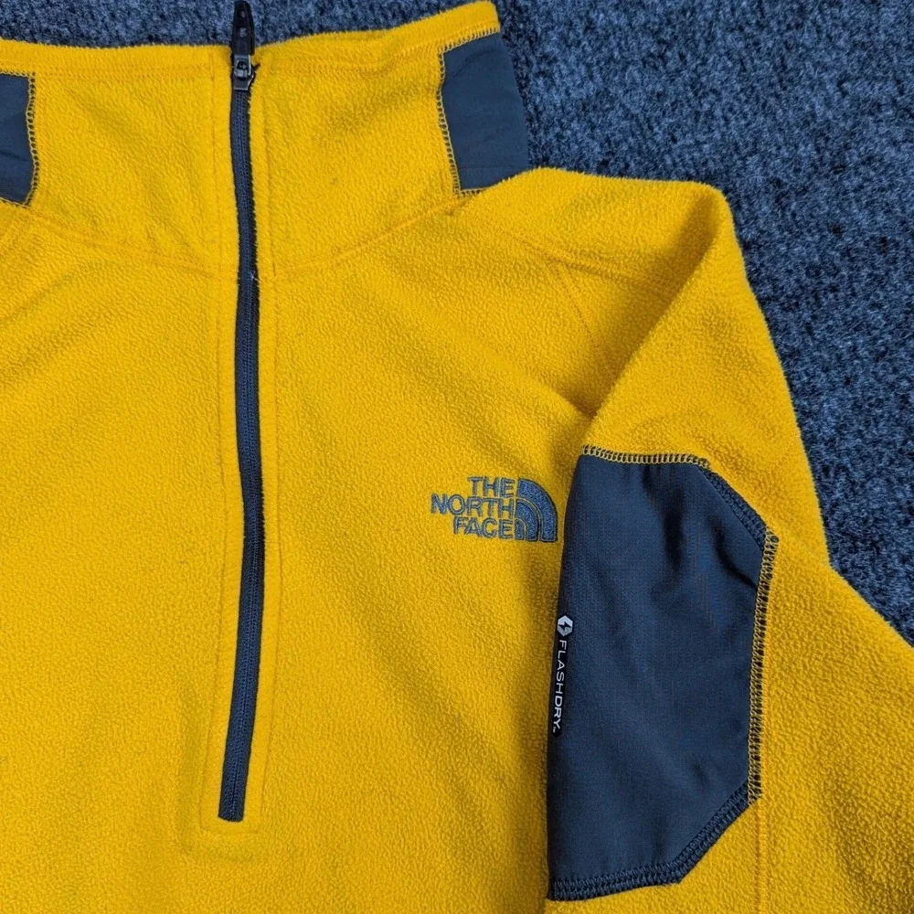 The North Face Mens TKA 100 FlashDry‎ 1/4 Zip Fleece Pullover Yellow Medium